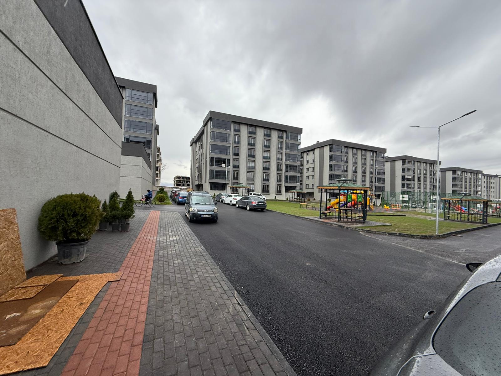 BİLKENTİN KARŞISINDA 4+1 DAİRE